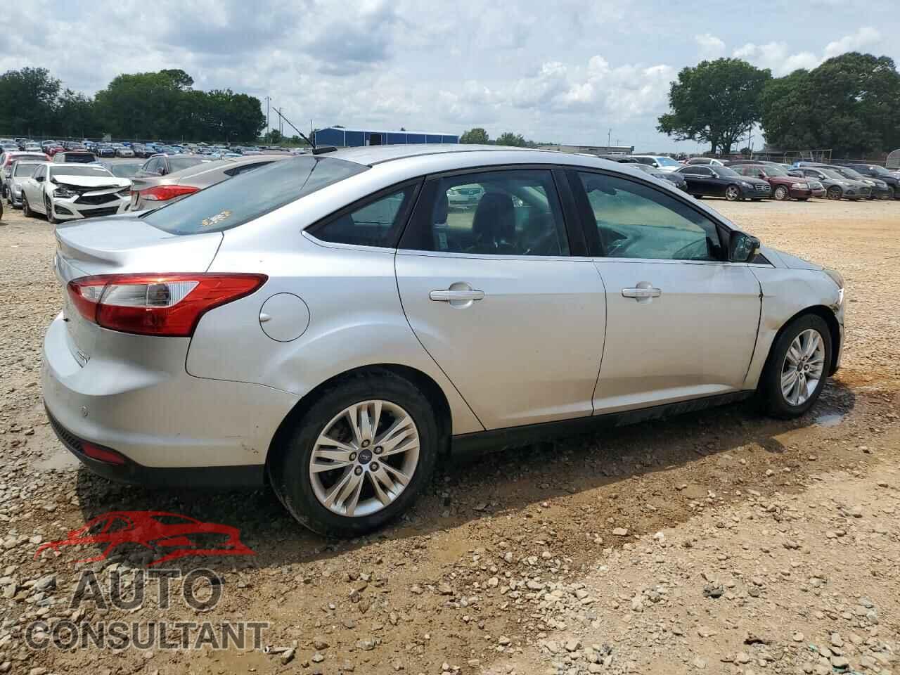 FORD FOCUS 2012 - 1FAHP3H21CL303609