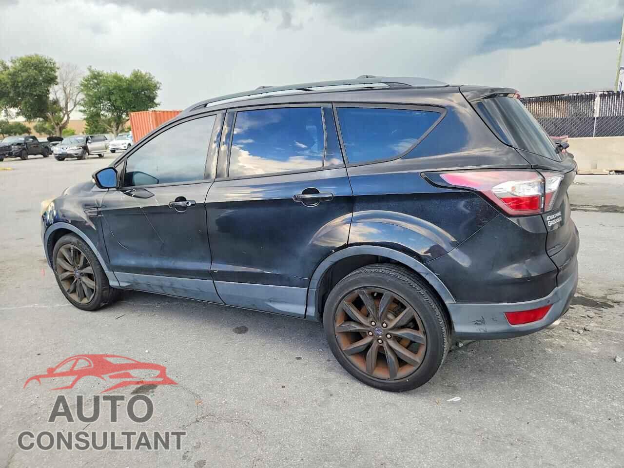 FORD ESCAPE 2017 - 1FMCU0JD9HUD81799