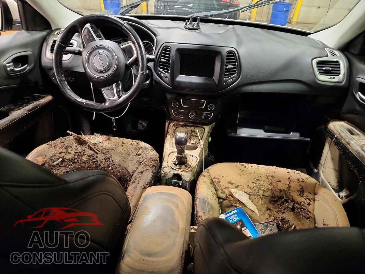 JEEP COMPASS 2020 - 3C4NJDBB9LT150334