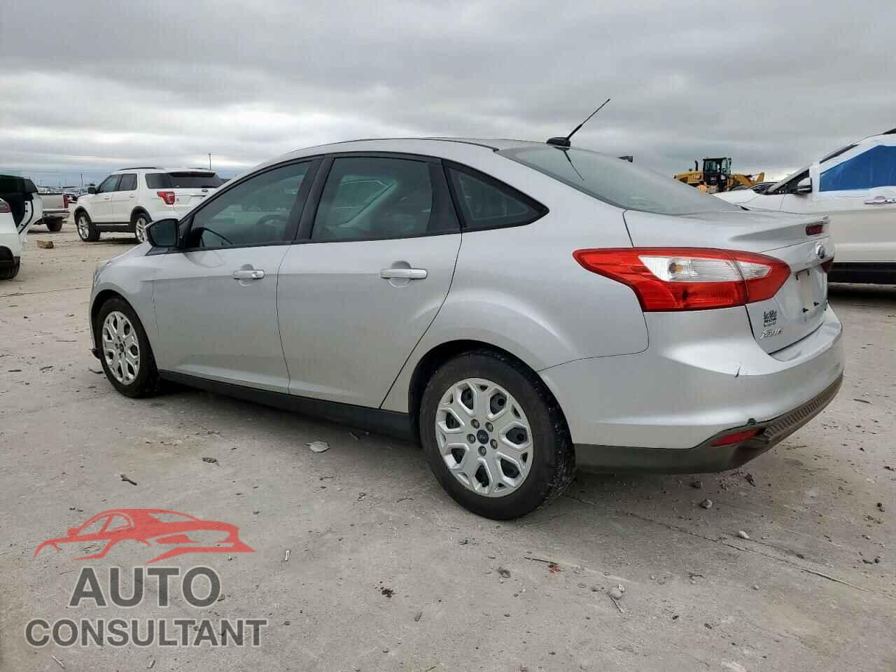 FORD FOCUS 2012 - 1FAHP3F23CL381926