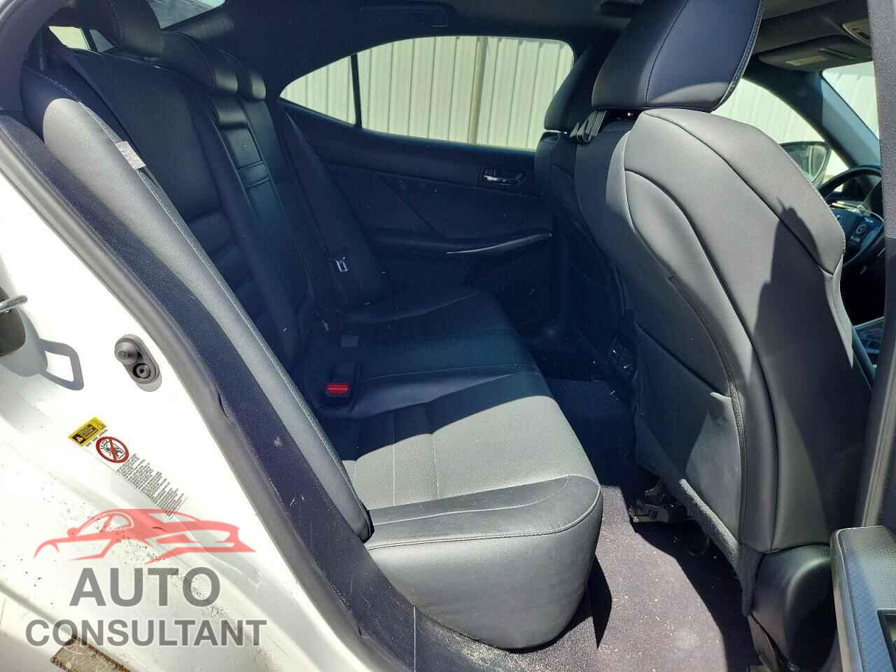 LEXUS IS 2014 - JTHBF1D25E5013005