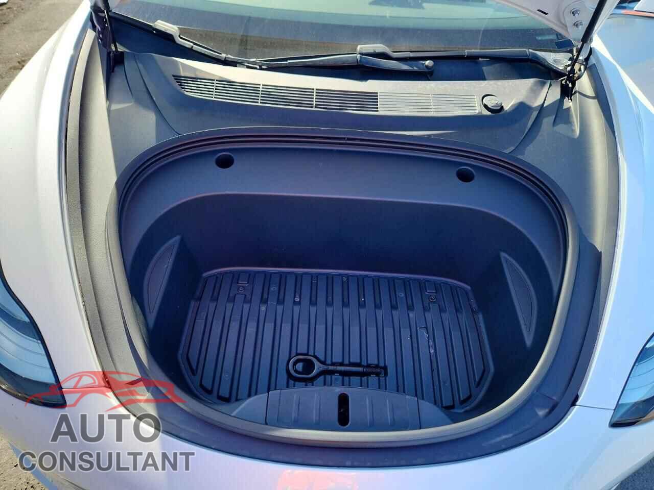 TESLA MODEL 3 2020 - 5YJ3E1EA4LF658724