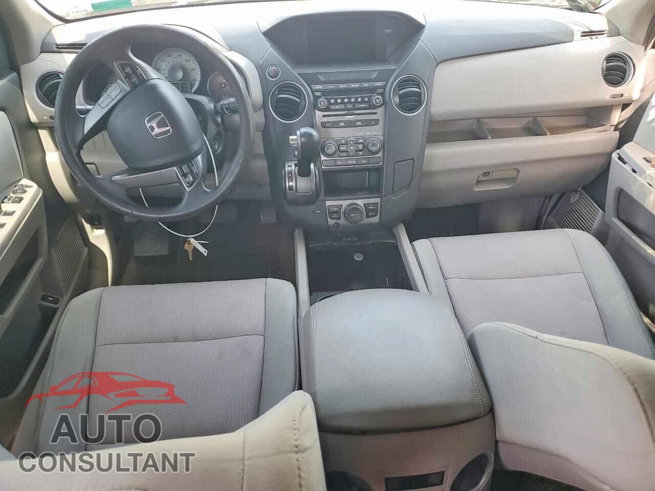 HONDA PILOT 2015 - 5FNYF3H37FB020161