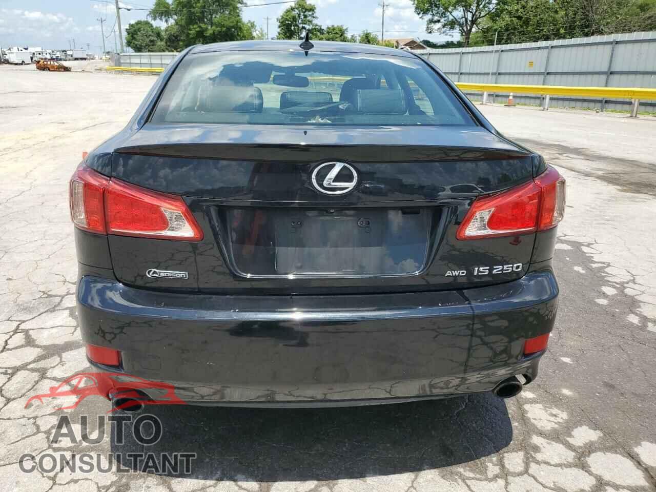 LEXUS IS 2011 - JTHCF5C20B5049838