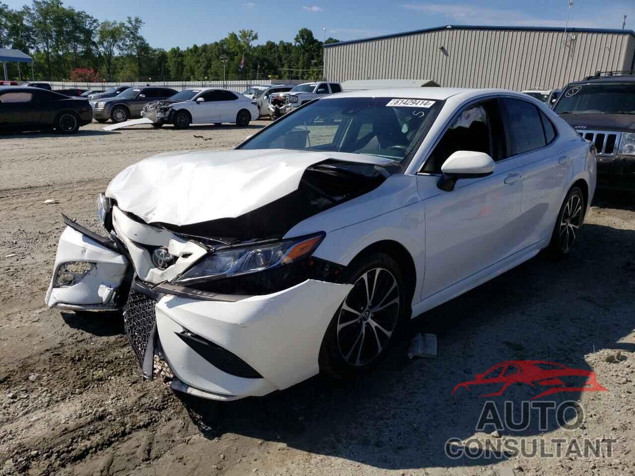 TOYOTA CAMRY 2018 - 4T1B11HK4JU667483