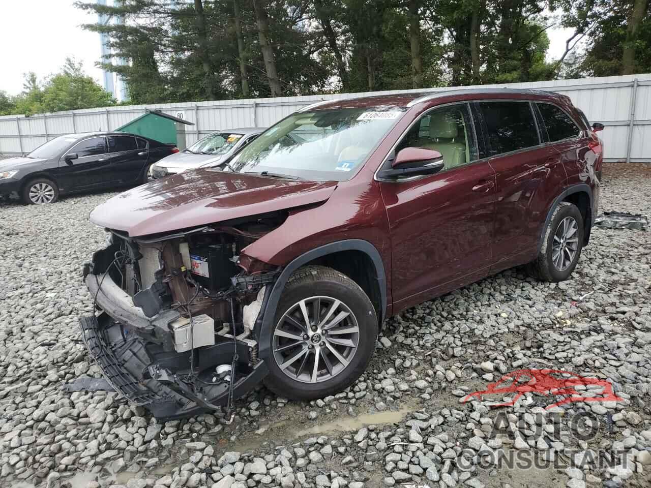 TOYOTA HIGHLANDER 2018 - 5TDJZRFH4JS905514