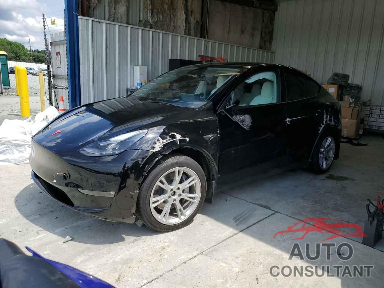 TESLA MODEL Y 2024 - 7SAYGDEEXRF072397