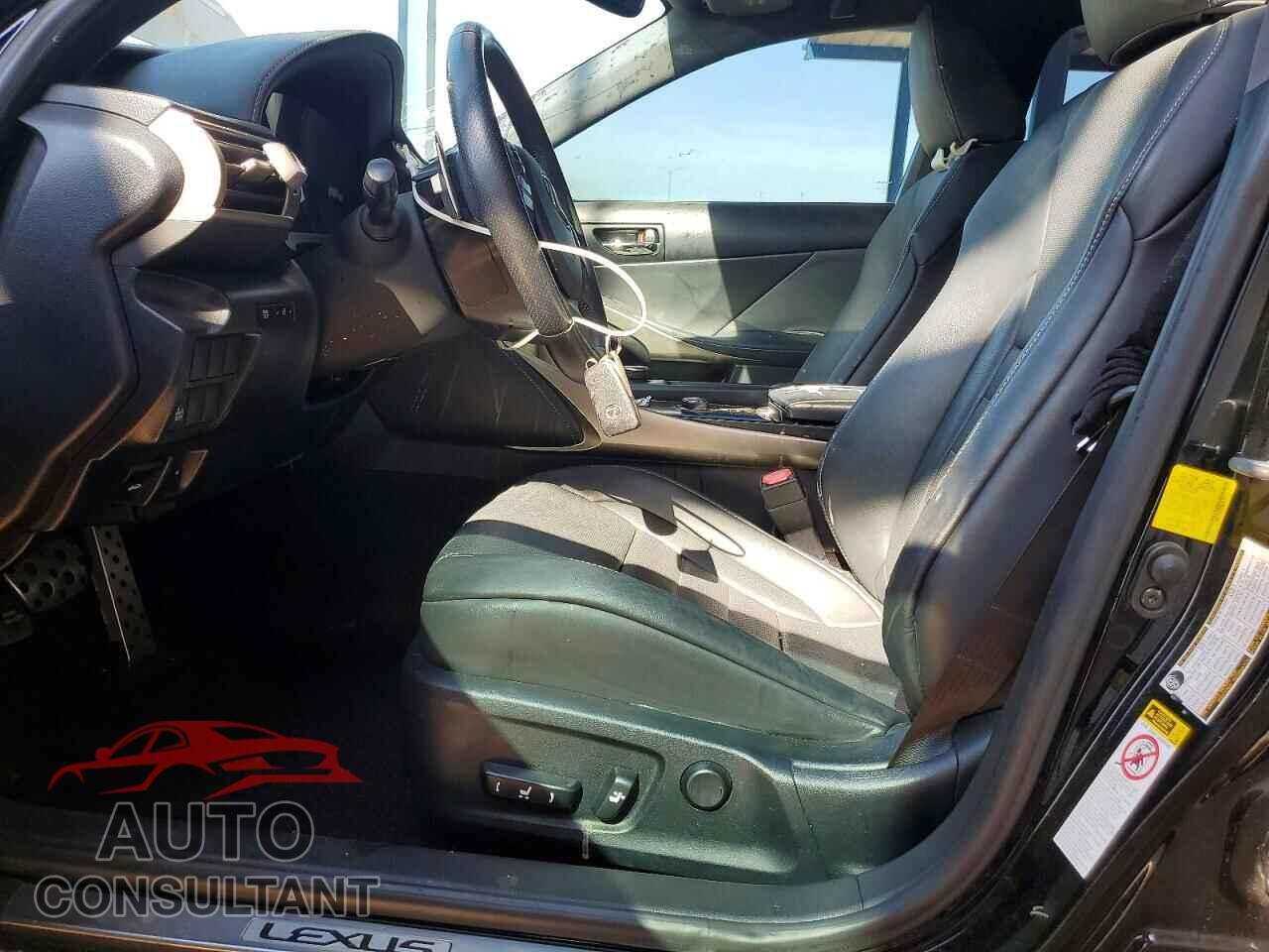 LEXUS IS 2014 - JTHBF1D22E5039111