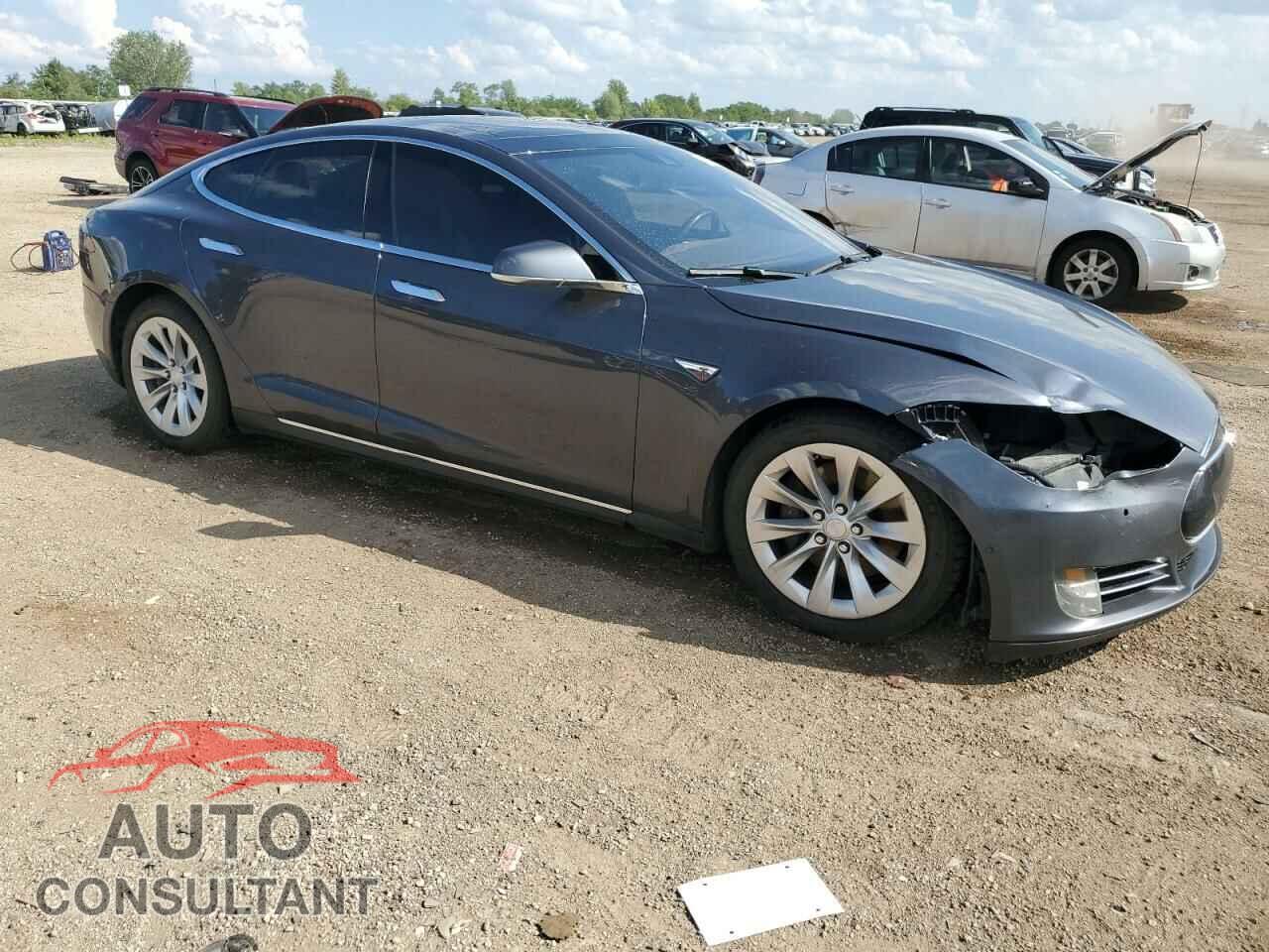 TESLA MODEL S 2015 - 5YJSA1E23FF118933