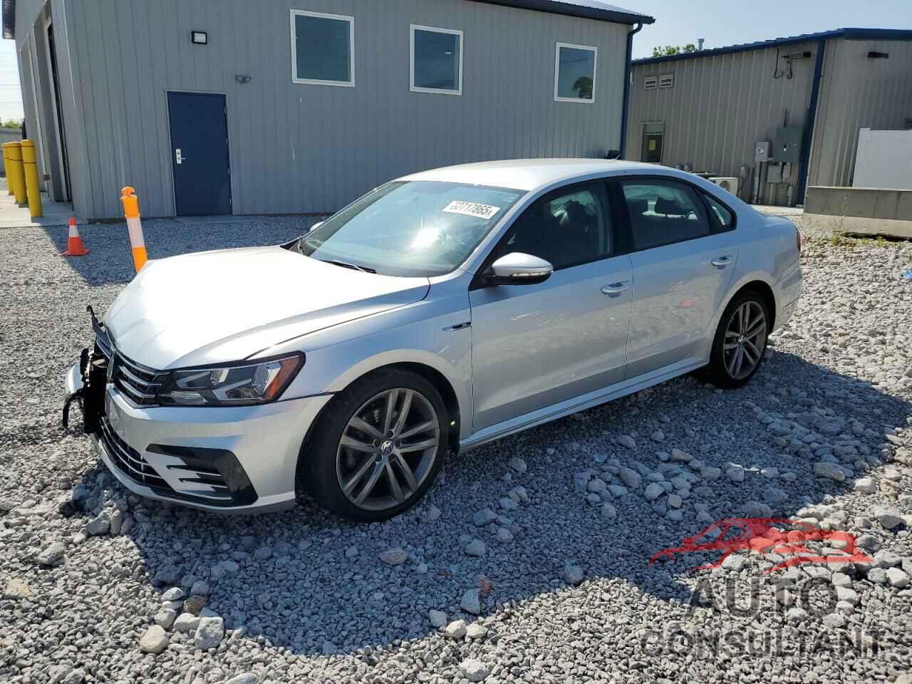 VOLKSWAGEN PASSAT 2018 - 1VWAA7A31JC034206