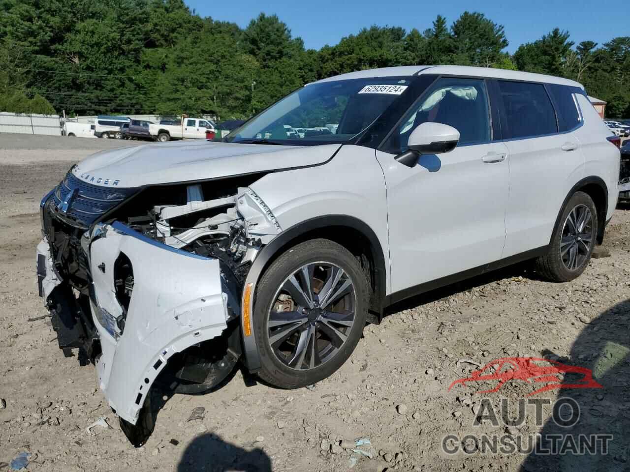 MITSUBISHI OUTLANDER 2023 - JA4J4UA83PZ014284