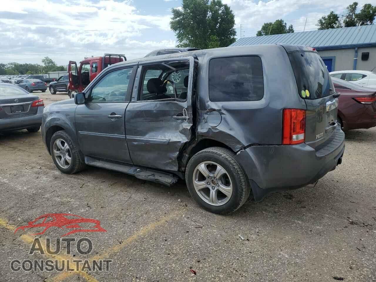 HONDA PILOT 2013 - 5FNYF4H54DB071251