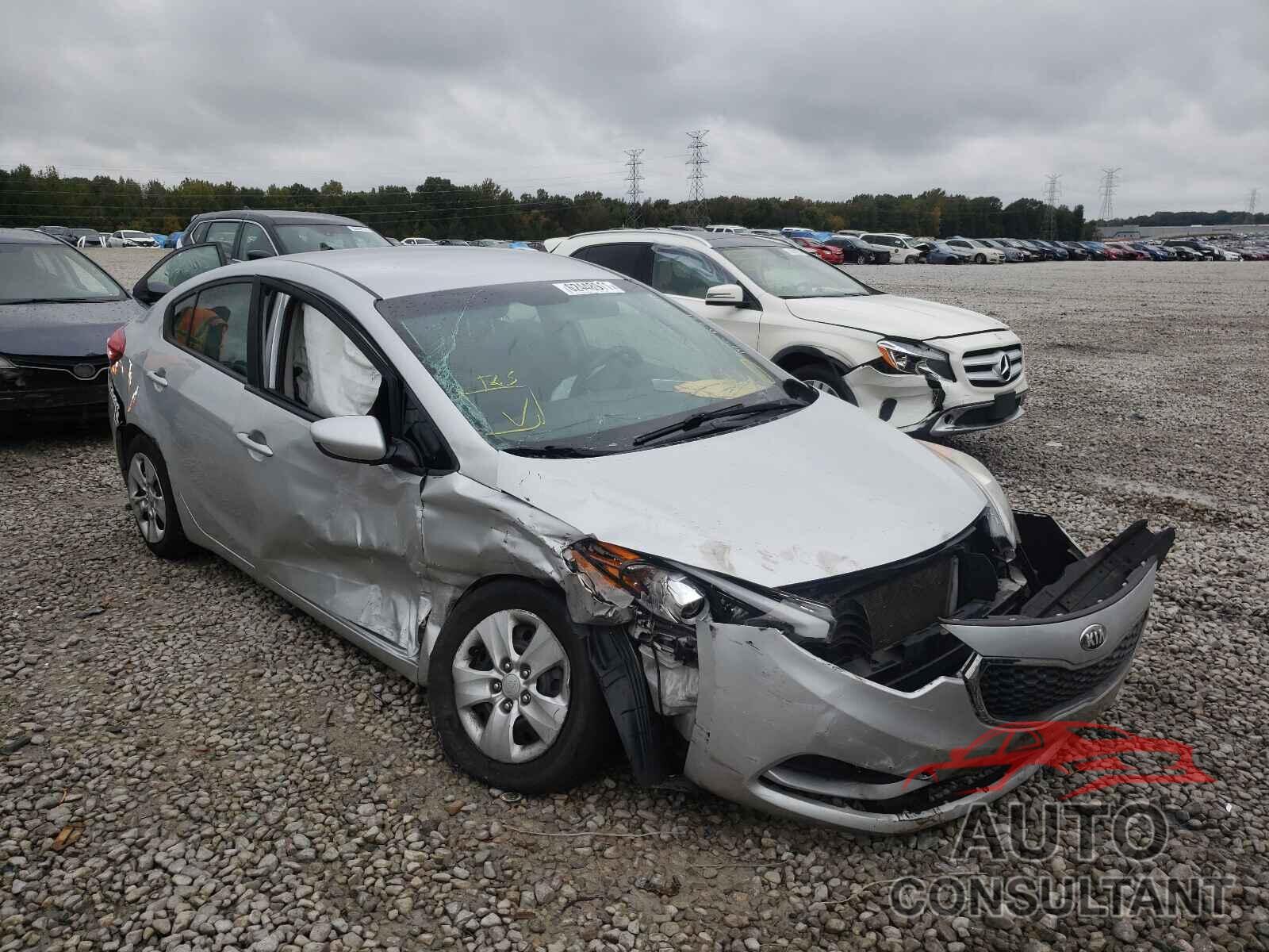 KIA FORTE 2016 - KNAFK4A61G5604276
