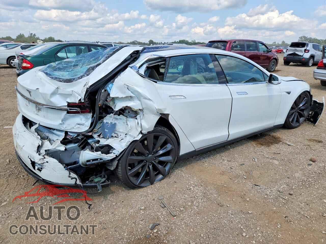 TESLA MODEL S 2015 - 5YJSA1E29FF109105