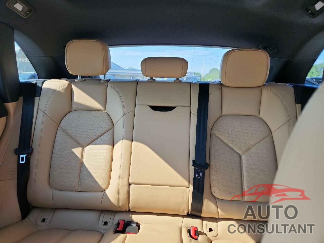 PORSCHE MACAN 2018 - WP1AA2A51JLB12215