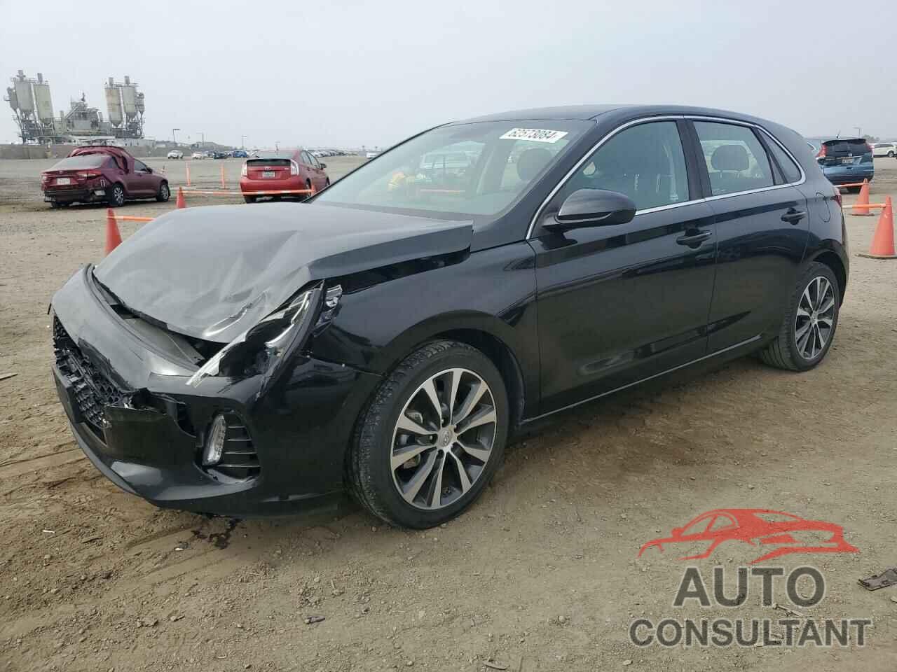 HYUNDAI ELANTRA 2018 - KMHH35LE3JU067826