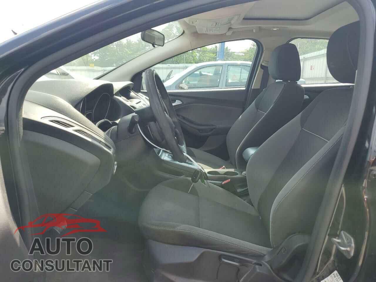 FORD FOCUS 2014 - 1FADP3F2XEL150443