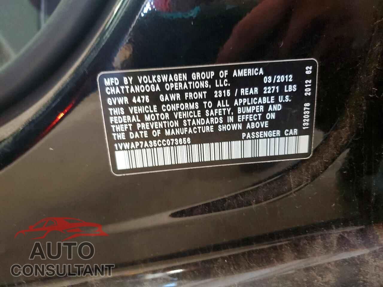 VOLKSWAGEN PASSAT 2012 - 1VWAP7A35CC073656
