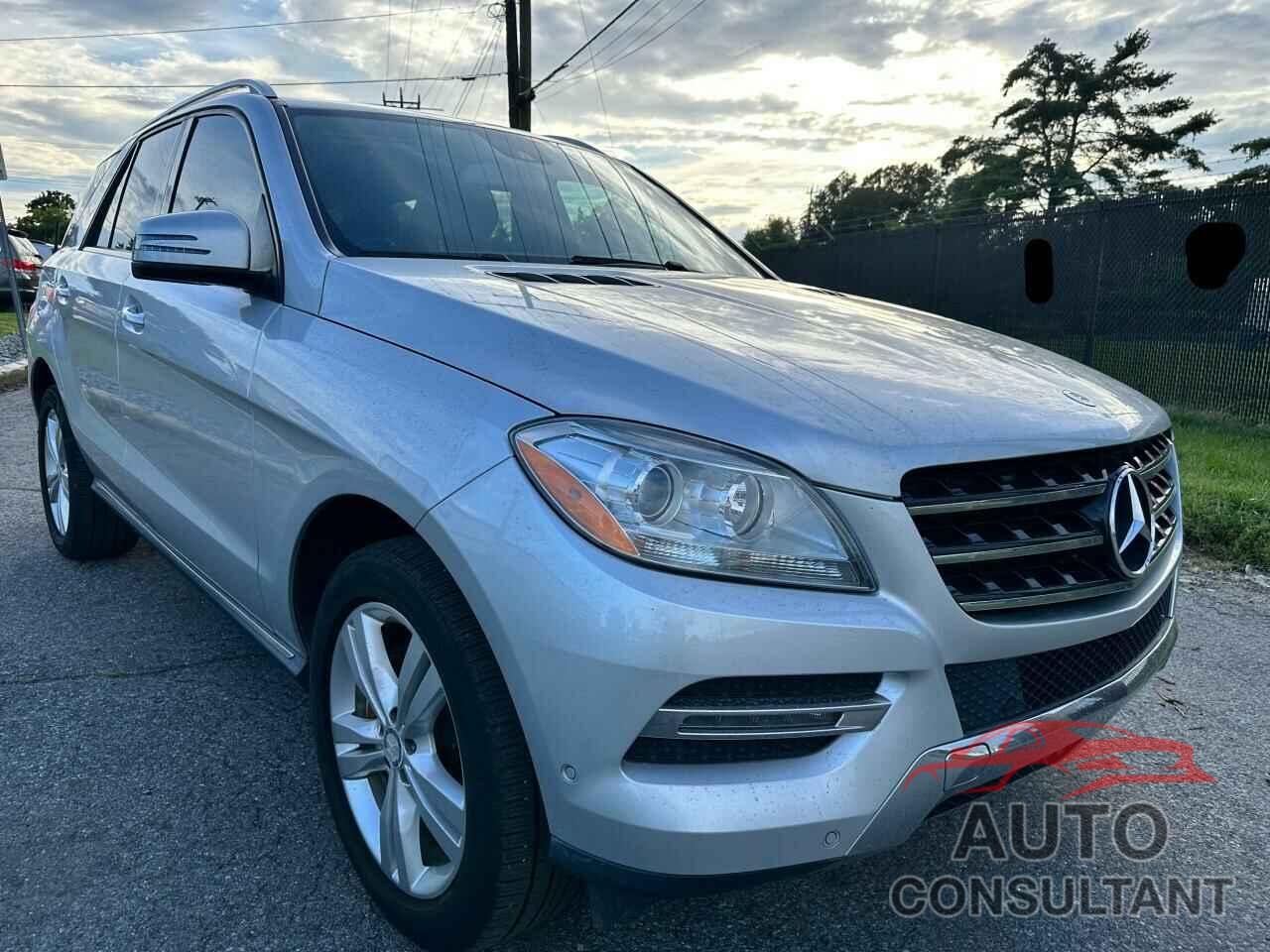 MERCEDES-BENZ M-CLASS 2014 - 4JGDA5JB3EA372327