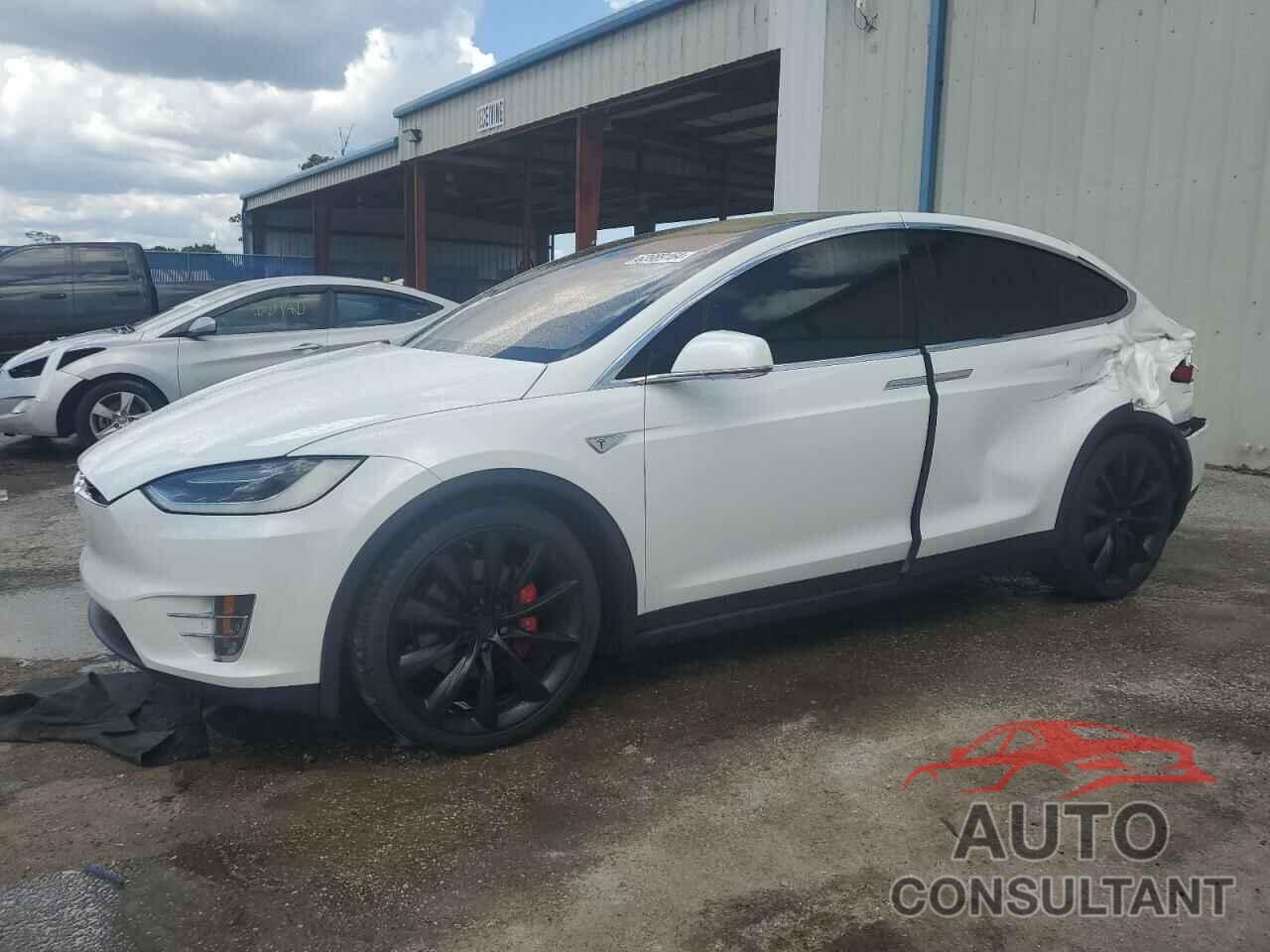 TESLA MODEL X 2016 - 5YJXCAE40GF006836