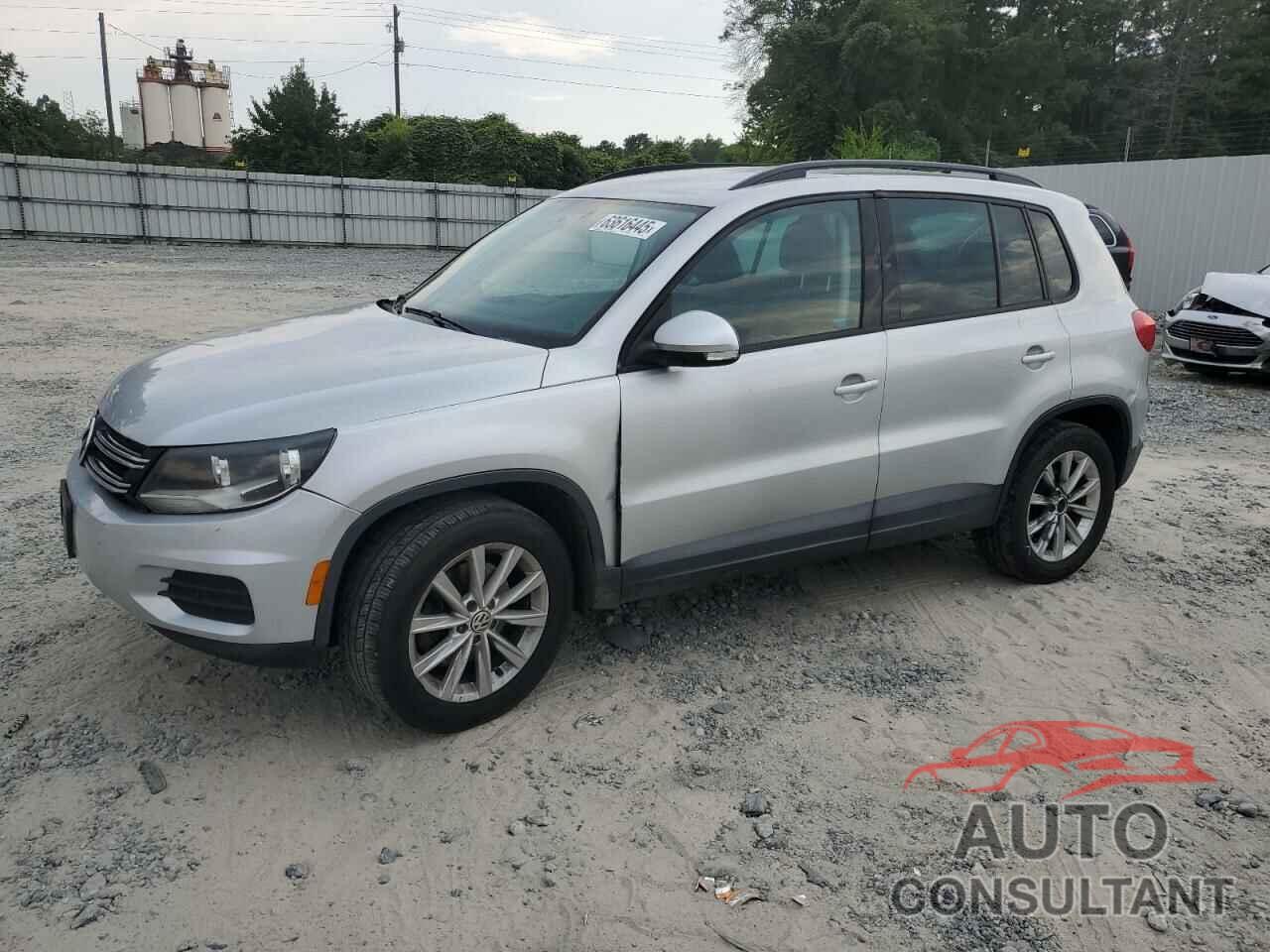 VOLKSWAGEN TIGUAN 2015 - WVGBV7AX6FW583299