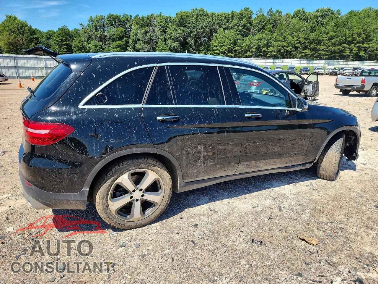 MERCEDES-BENZ GLC-CLASS 2017 - WDC0G4JBXHF123777