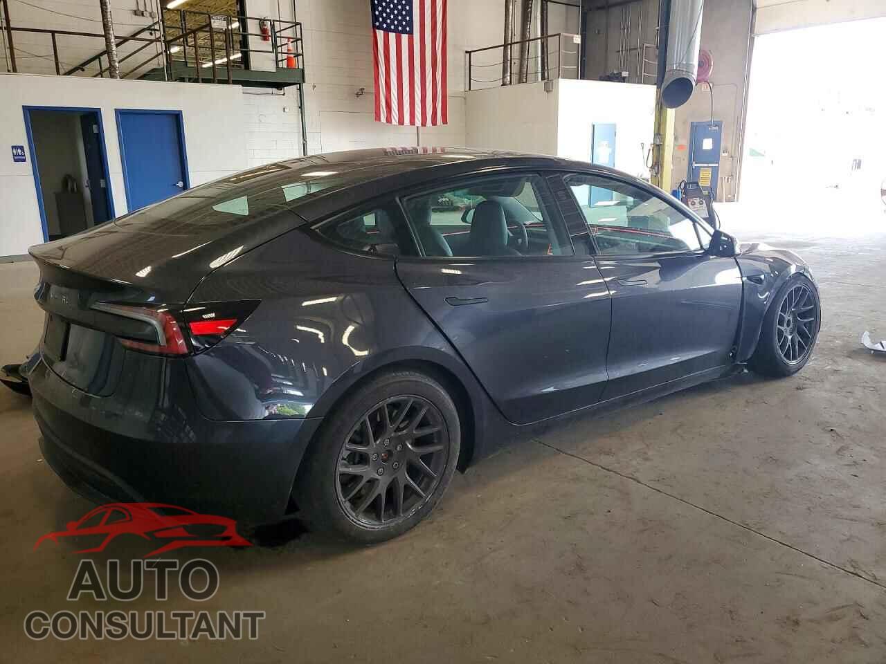 TESLA MODEL 3 2024 - 5YJ3E1EA7RF771219