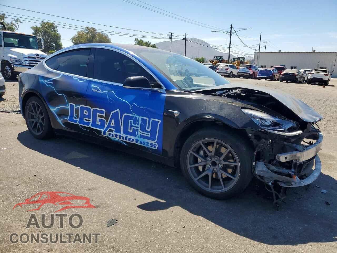 TESLA MODEL 3 2018 - 5YJ3E1EA4JF034385