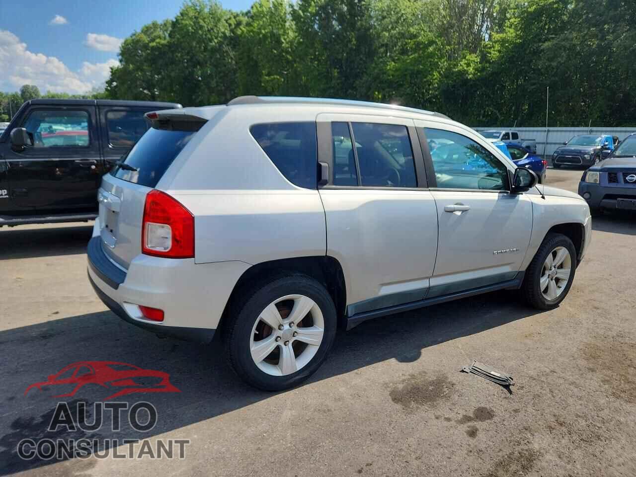 JEEP COMPASS 2011 - 1J4NT1FB0BD272081