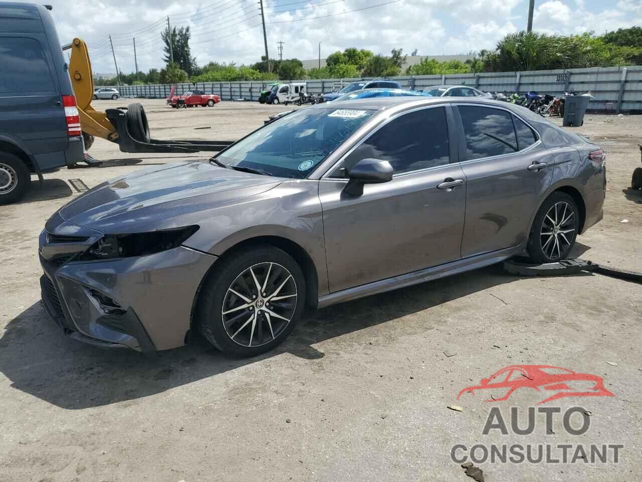 TOYOTA CAMRY 2021 - 4T1G11AK2MU406194