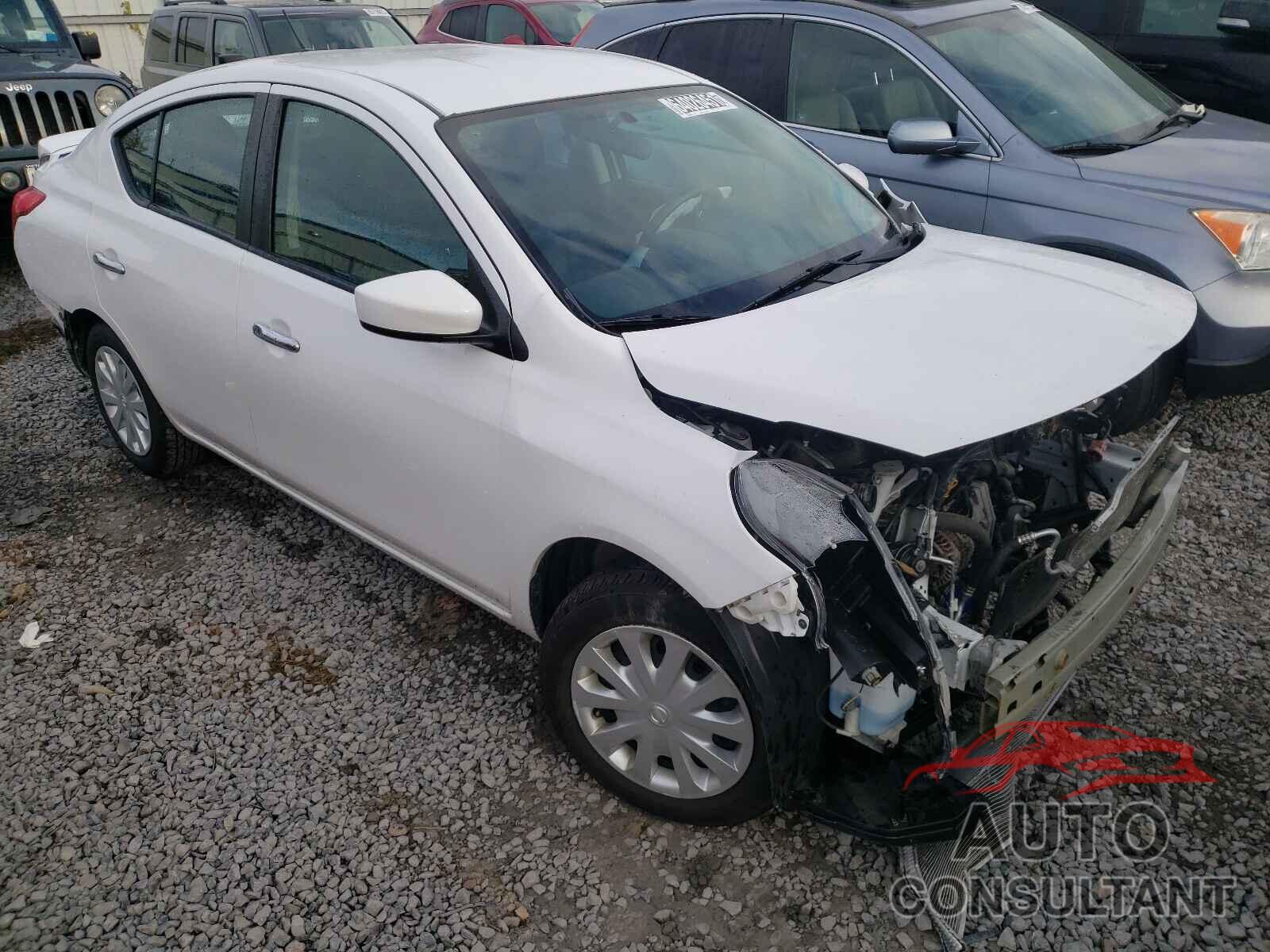 NISSAN VERSA 2019 - 3N1CN7AP1KL866446