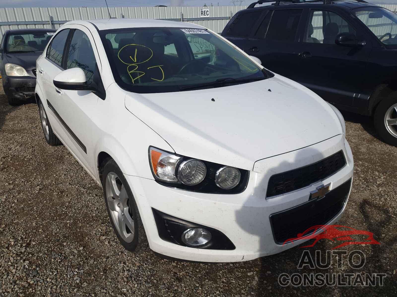 CHEVROLET SONIC 2016 - 1G1JE5SB9G4161492