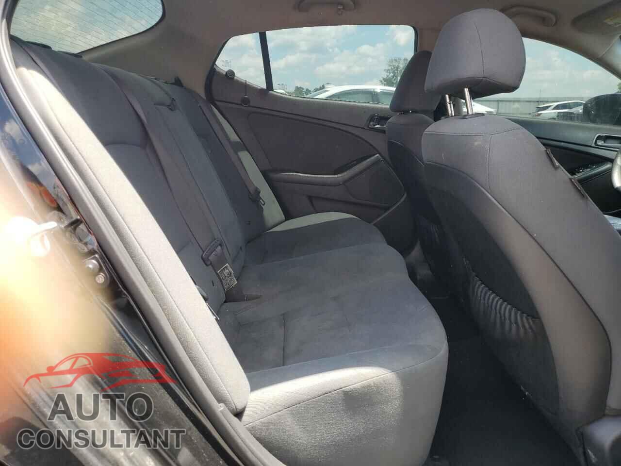 KIA OPTIMA 2015 - KNAGM4A70F5659940