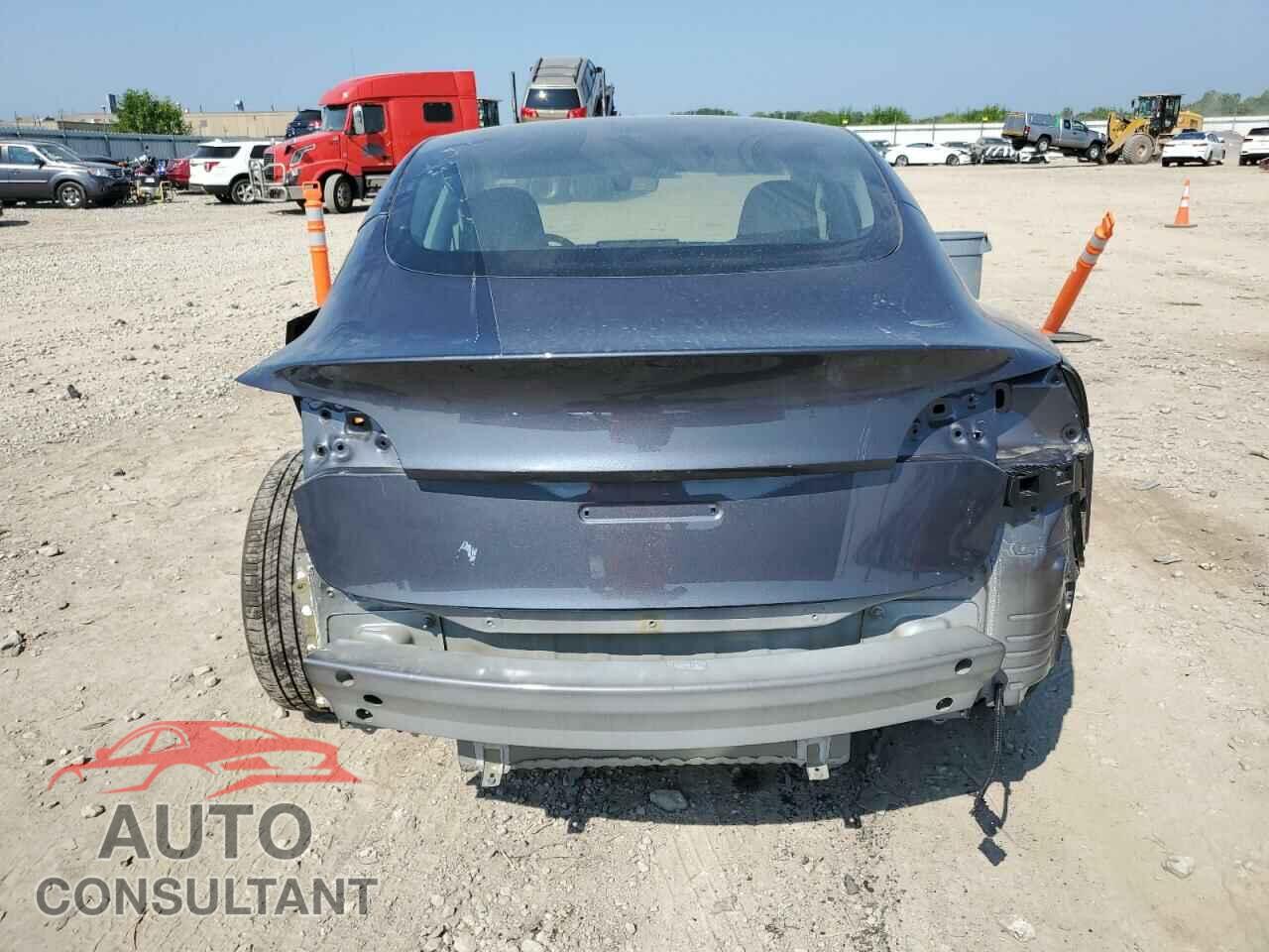 TESLA MODEL 3 2023 - 5YJ3E1EB8PF708121