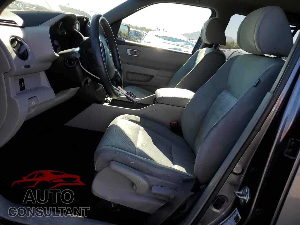 HONDA PILOT 2014 - 5FNYF3H21EB002731