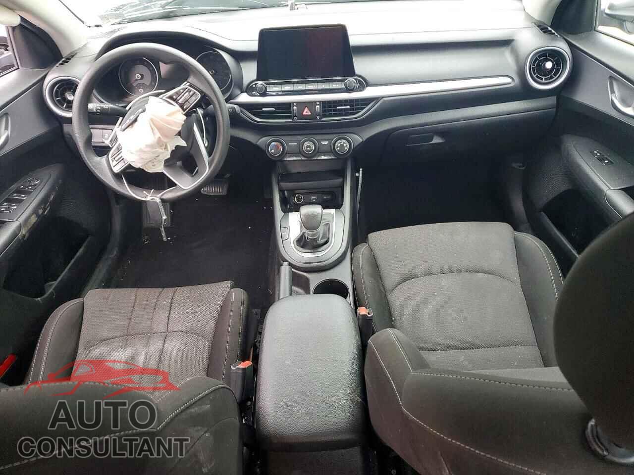 KIA FORTE 2023 - 3KPF24AD3PE641982
