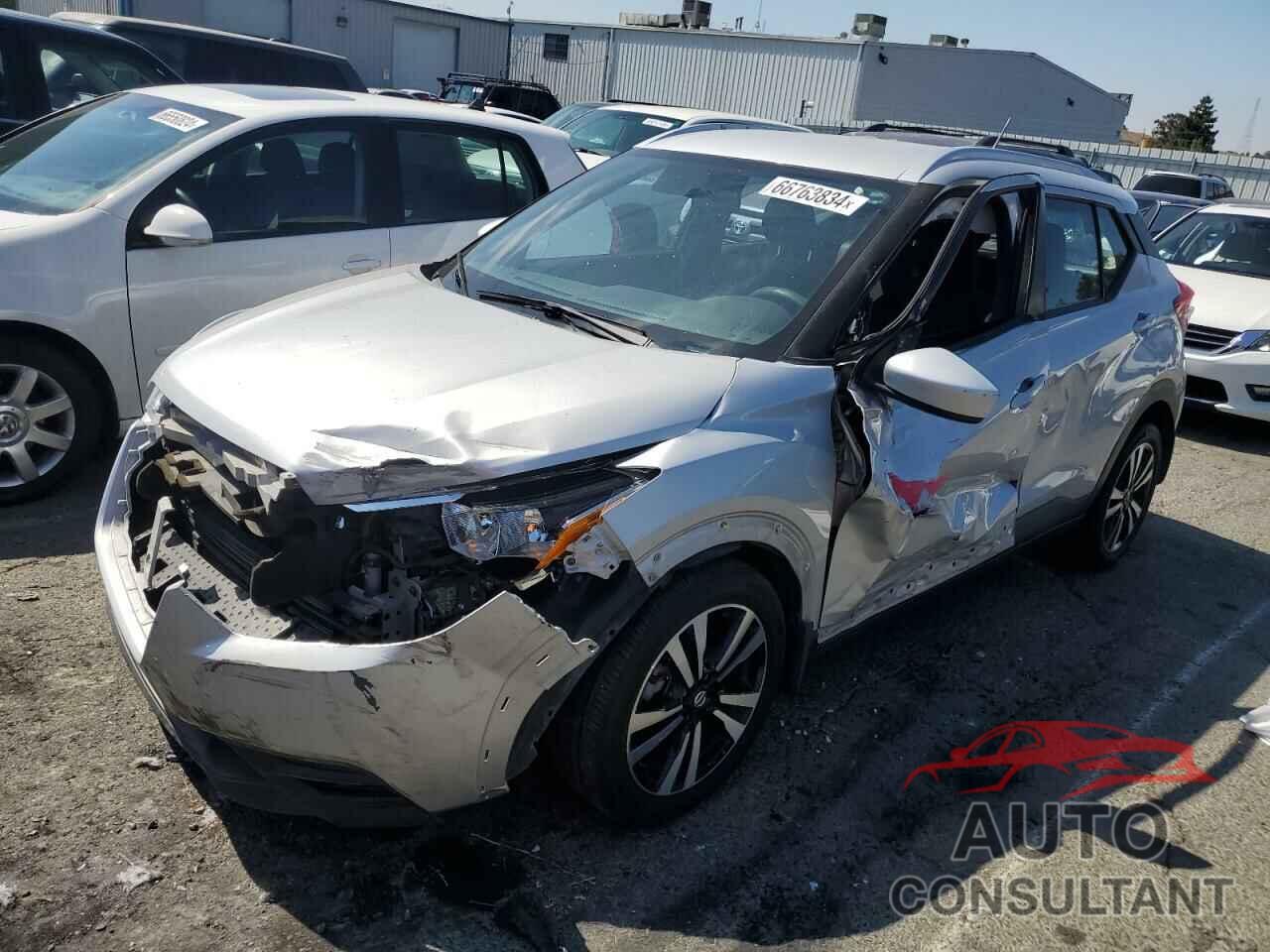 NISSAN KICKS 2019 - 3N1CP5CU6KL555953