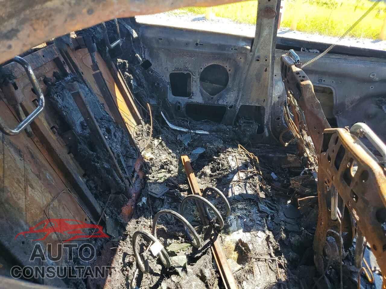 AUDI A5 2013 - WAUCFAFR0DA006384