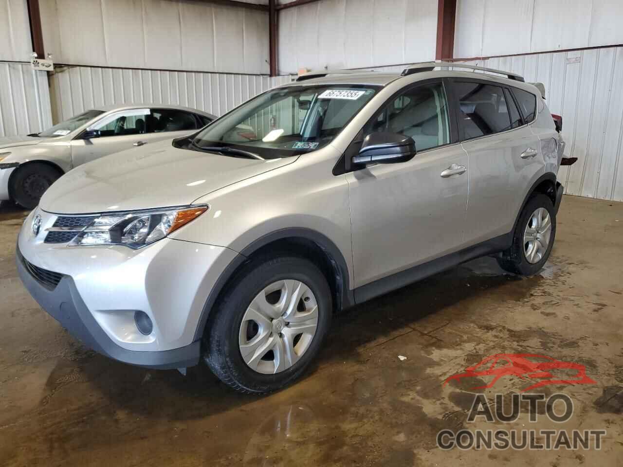TOYOTA RAV4 2015 - JTMBFREV0FD136937
