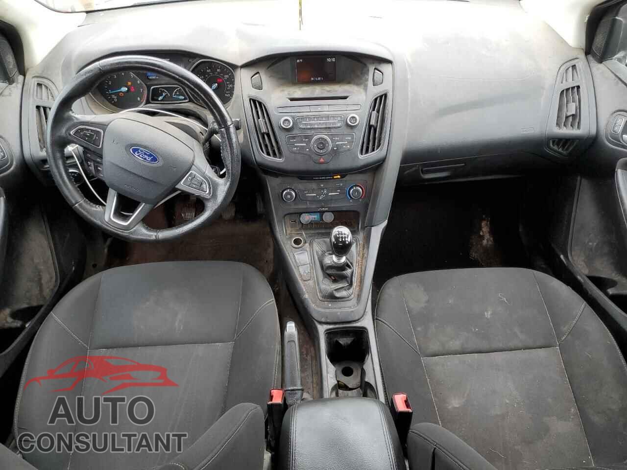 FORD FOCUS 2015 - 1FADP3FE2FL287033