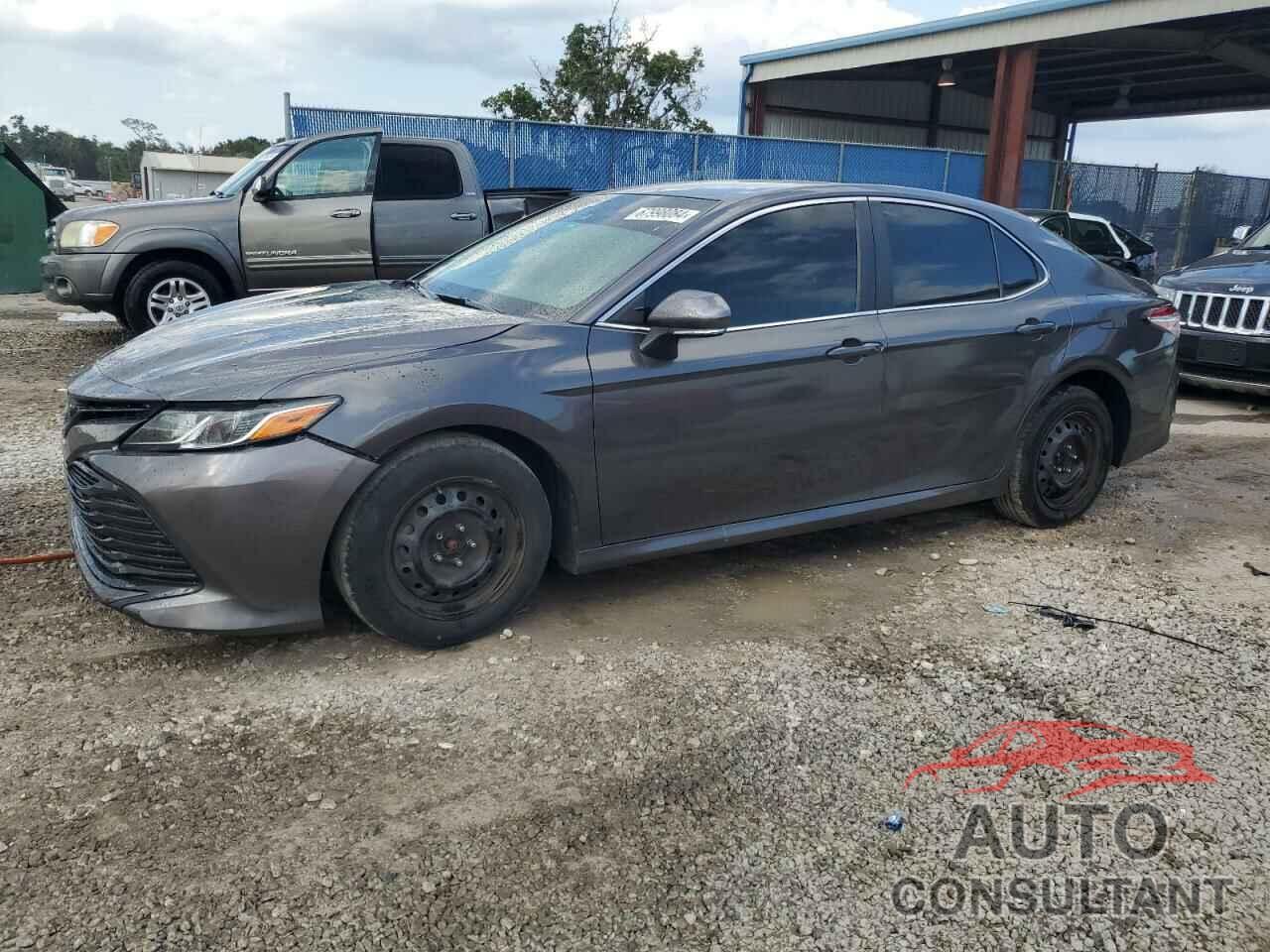 TOYOTA CAMRY 2018 - 4T1B11HK9JU539482