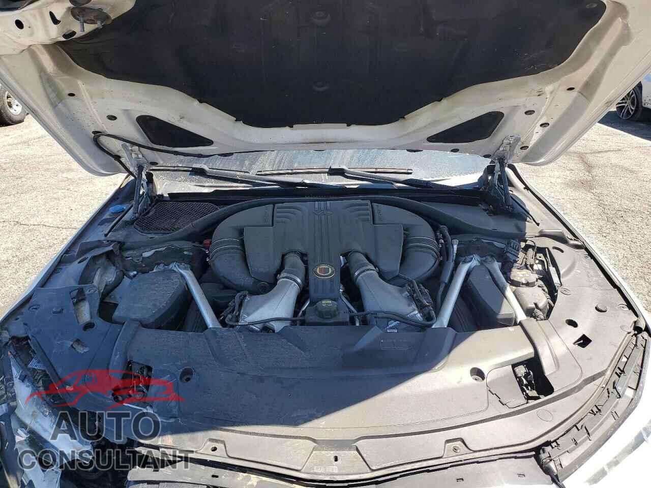 BMW 7 SERIES 2019 - WBA7F2C15KB242428
