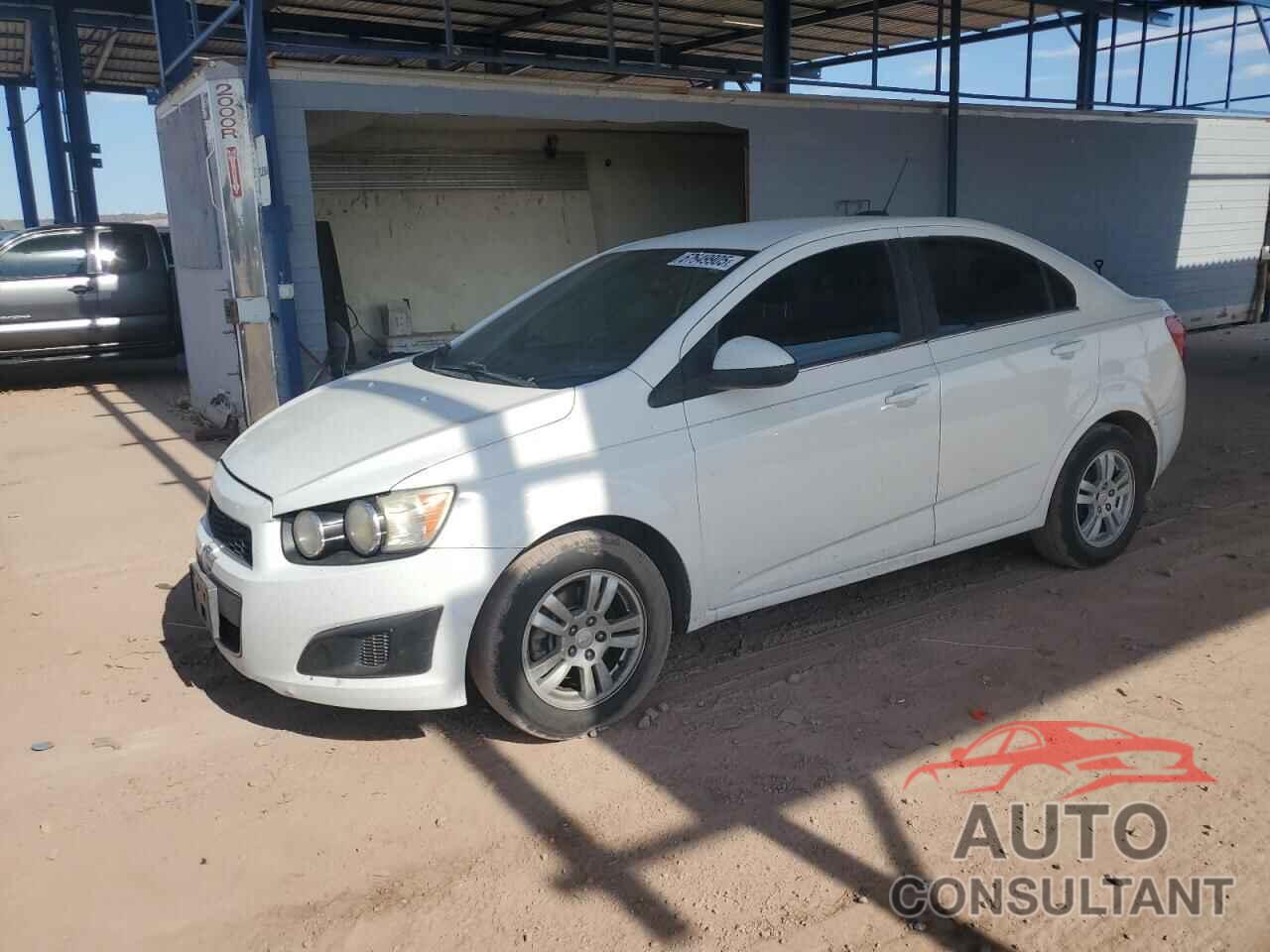 CHEVROLET SONIC 2015 - 1G1JC5SH8F4167387