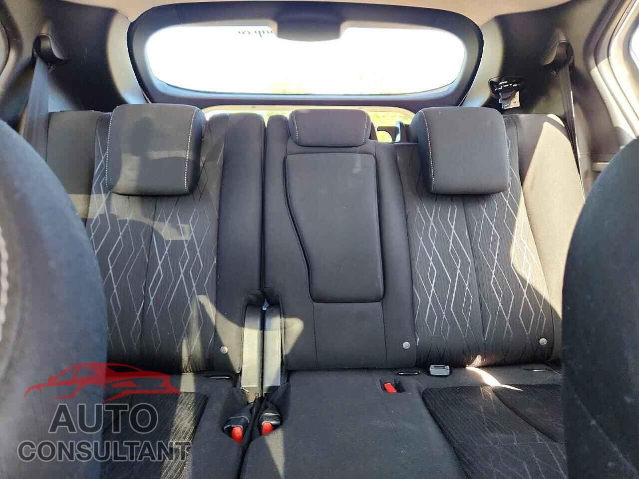 MITSUBISHI ECLIPSE 2019 - JA4AT5AA8KZ021008