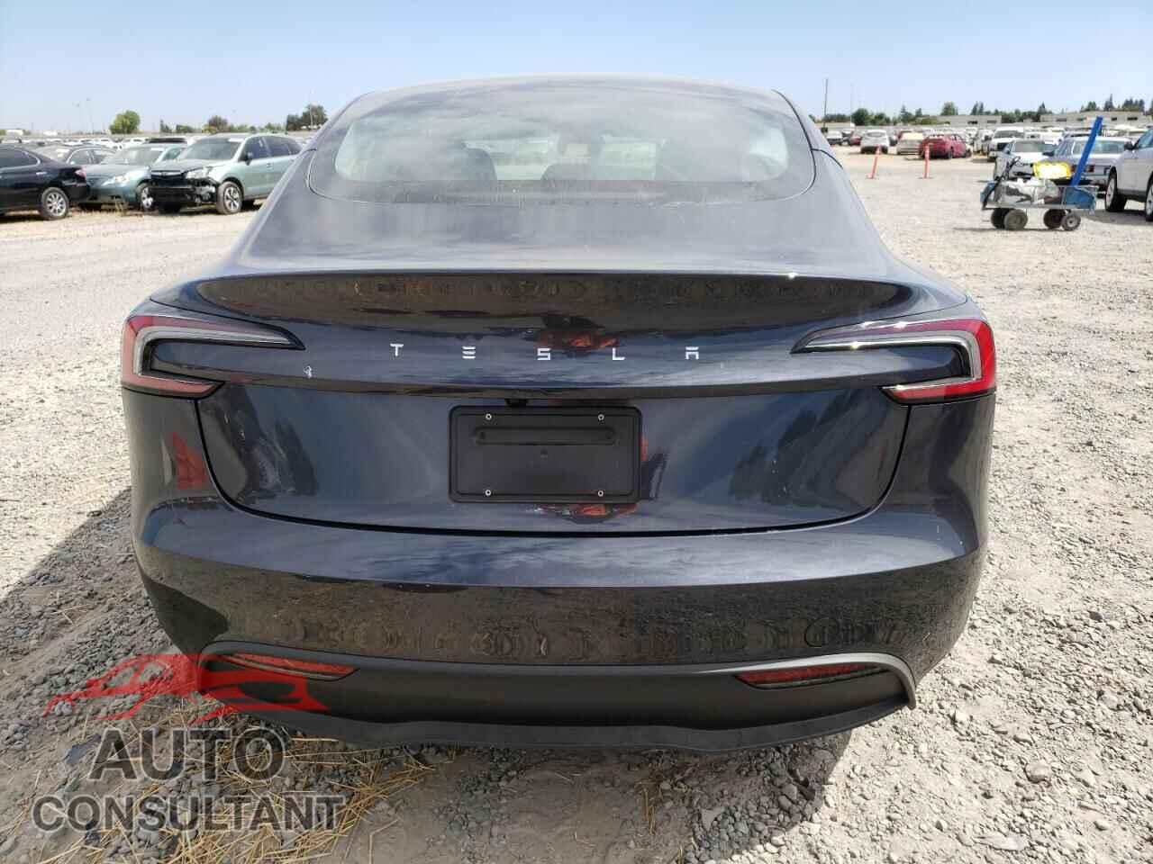 TESLA MODEL 3 2025 - 5YJ3E1EA5SF983350