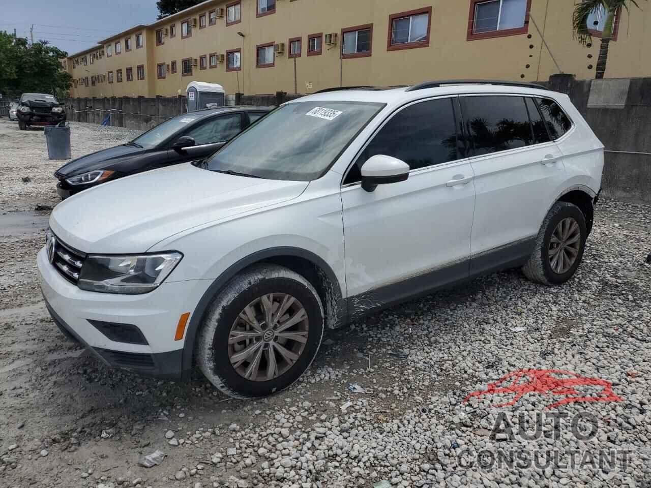 VOLKSWAGEN TIGUAN 2018 - 3VV3B7AX6JM073014