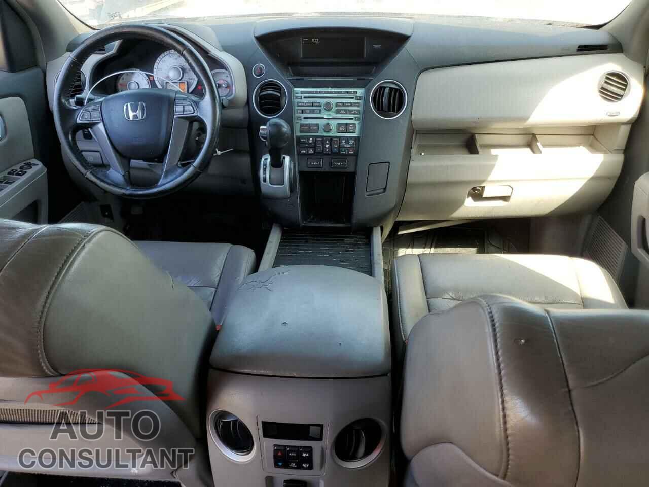 HONDA PILOT 2009 - 5FNYF48689B013692