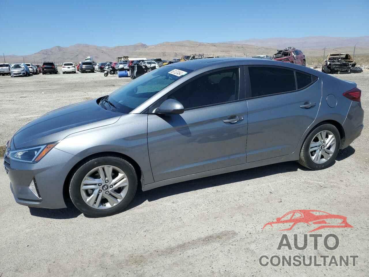 HYUNDAI ELANTRA 2019 - KMHD84LFXKU823821