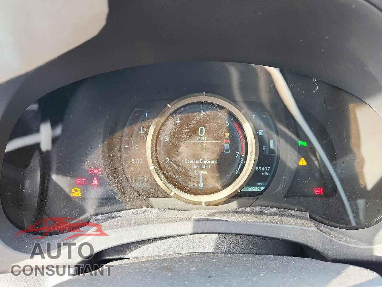 LEXUS IS 2019 - JTHBA1D22K5100256