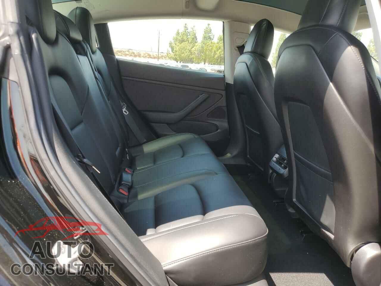 TESLA MODEL 3 2019 - 5YJ3E1EA5KF297874